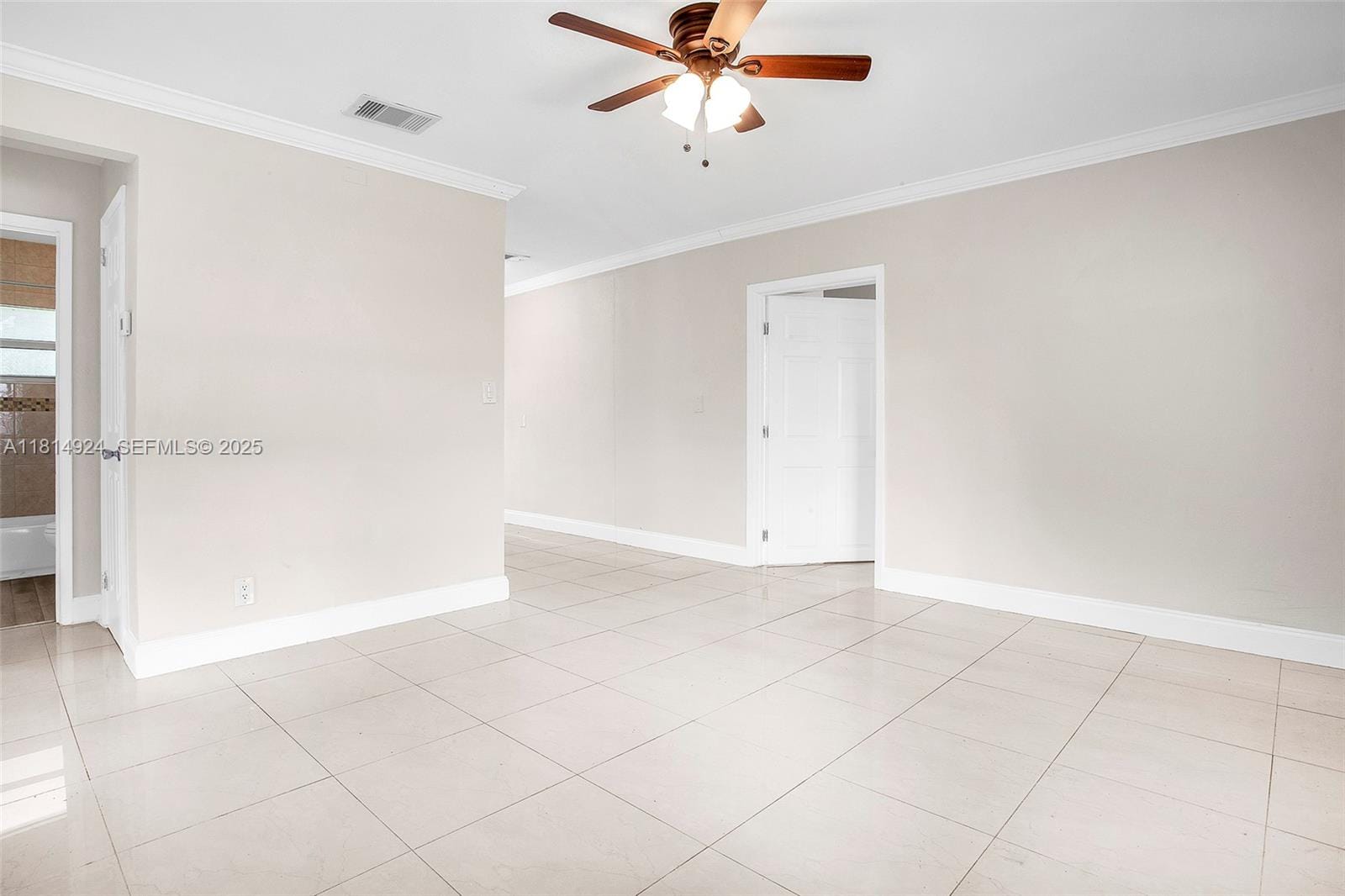 5433 NE 1st Avenue, Oakland Park, FL 33334 photo 5