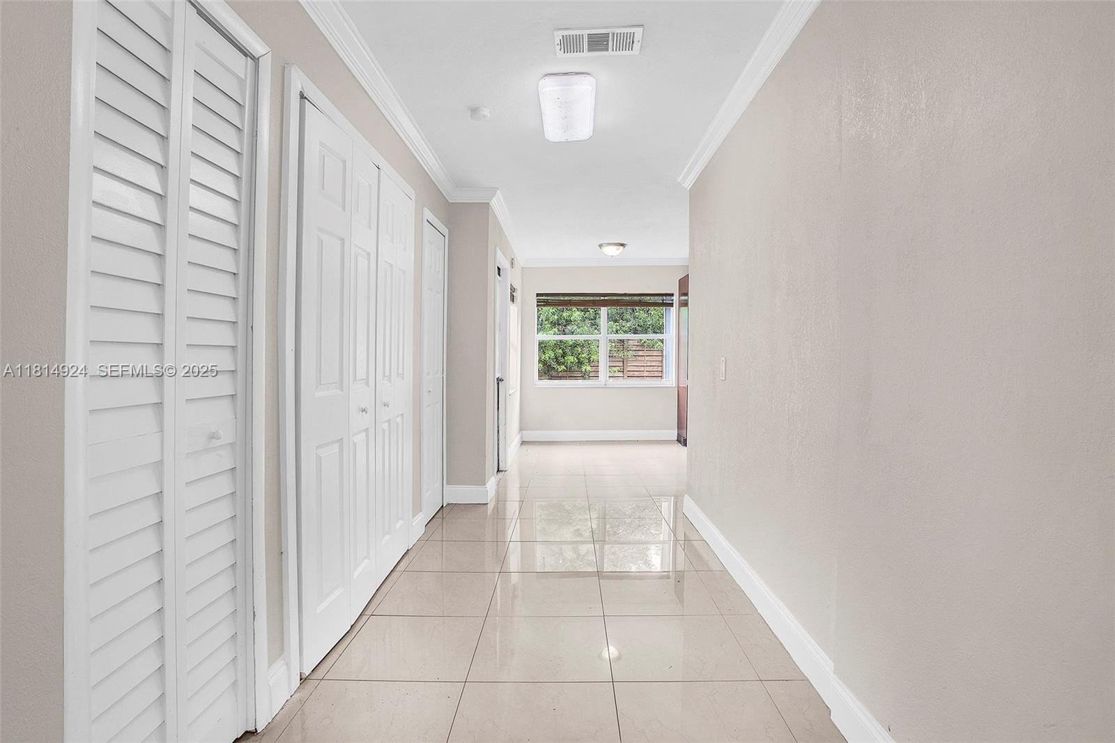 5433 NE 1st Avenue, Oakland Park, FL 33334 photo 8