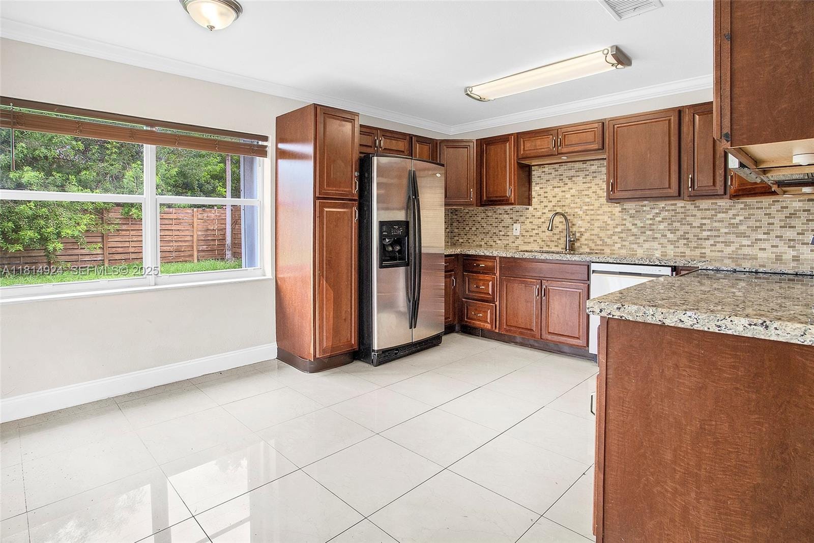 5433 NE 1st Avenue, Oakland Park, FL 33334 photo 9