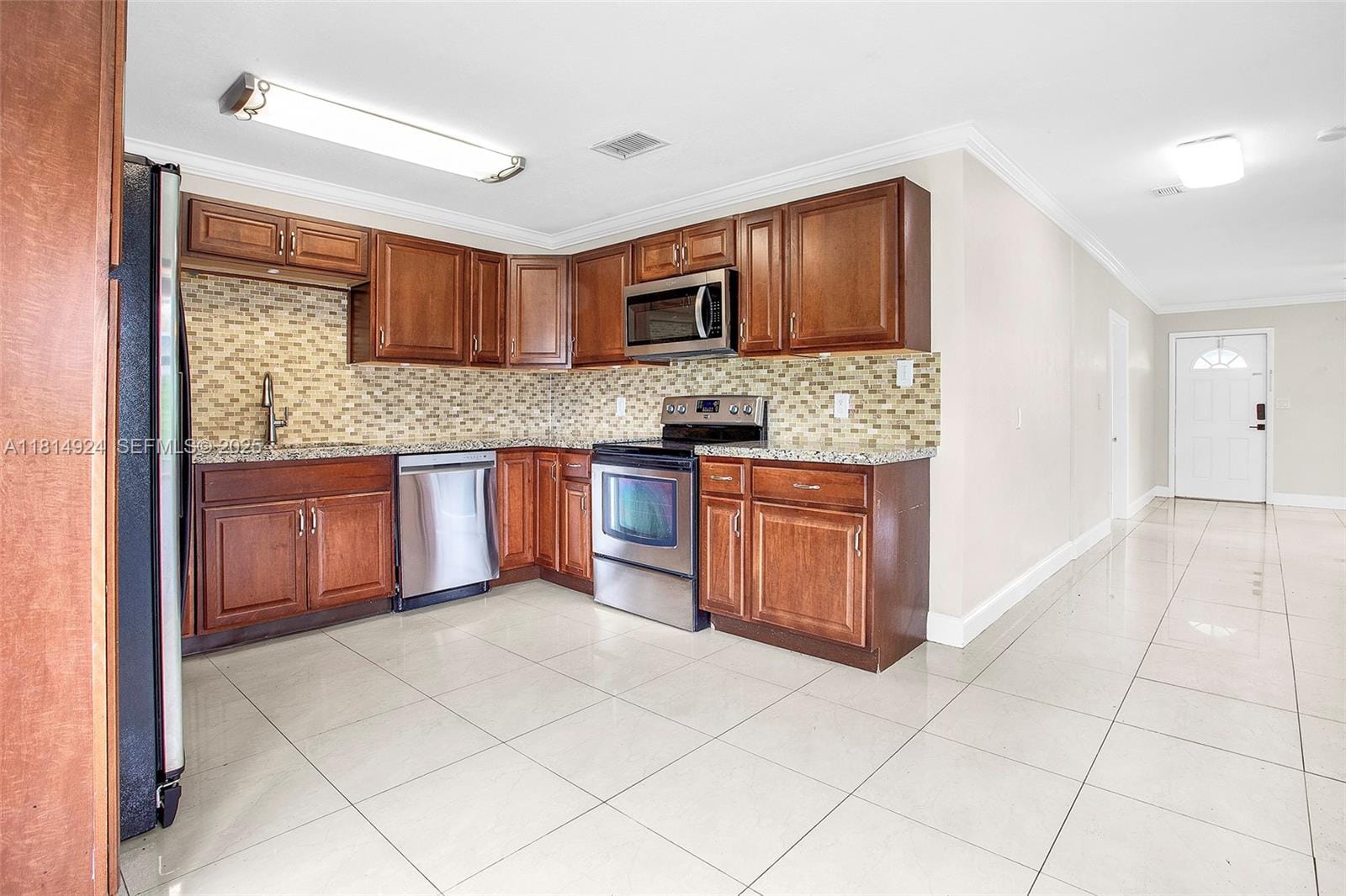 5433 NE 1st Avenue, Oakland Park, FL 33334 photo 10