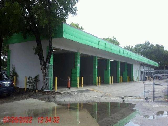 2525 NW 6th Street — photo 2