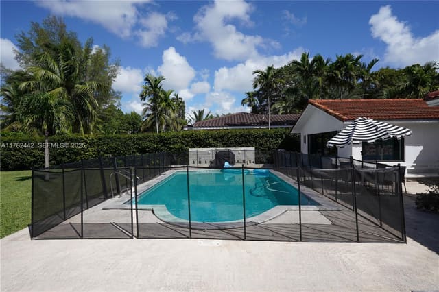 12500 Griffing Boulevard, sold in Griffing Biscayne Pk Esta, North Miami, FL