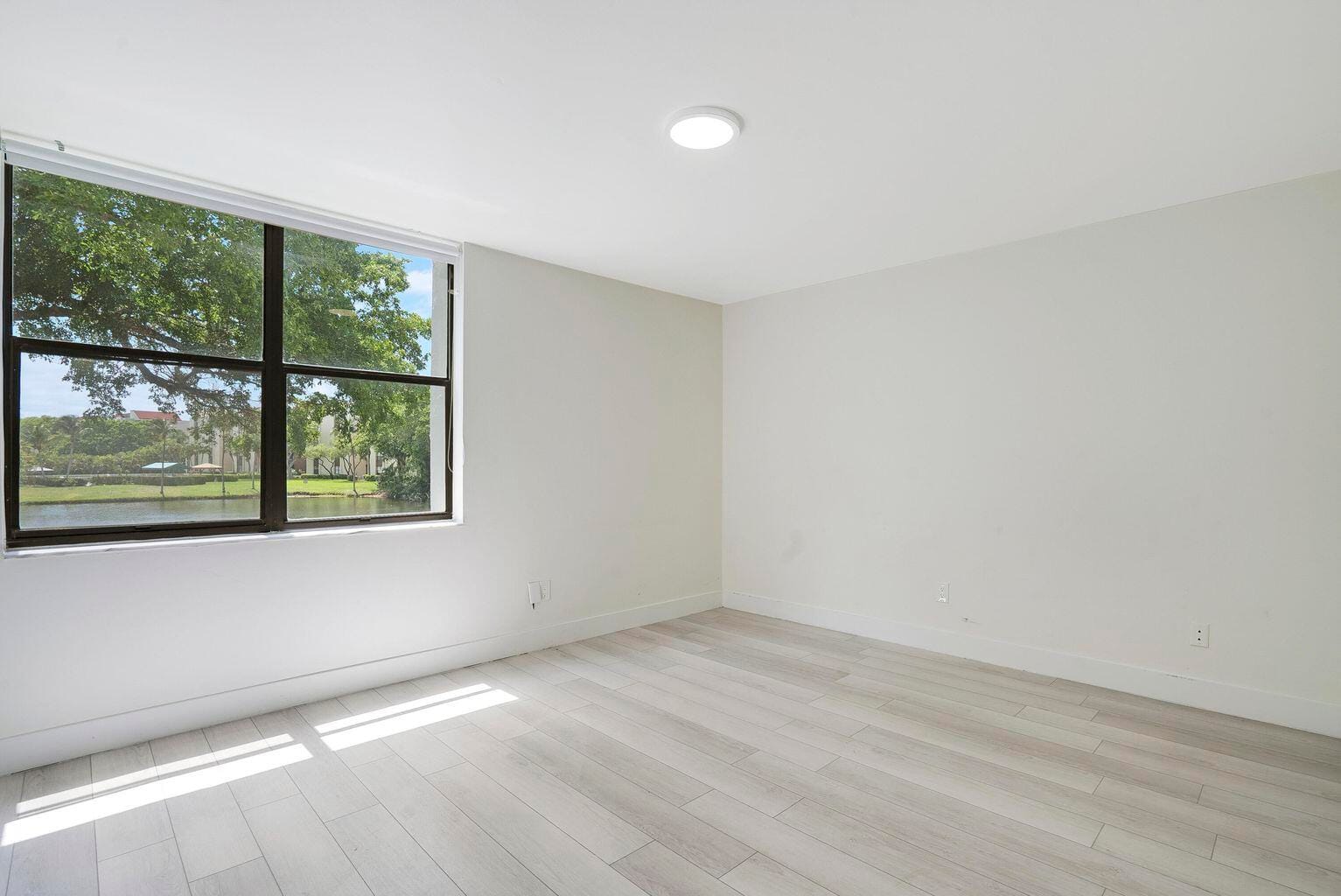 2025 Lavers Circle D208, Delray Beach, FL 33444 photo 16
