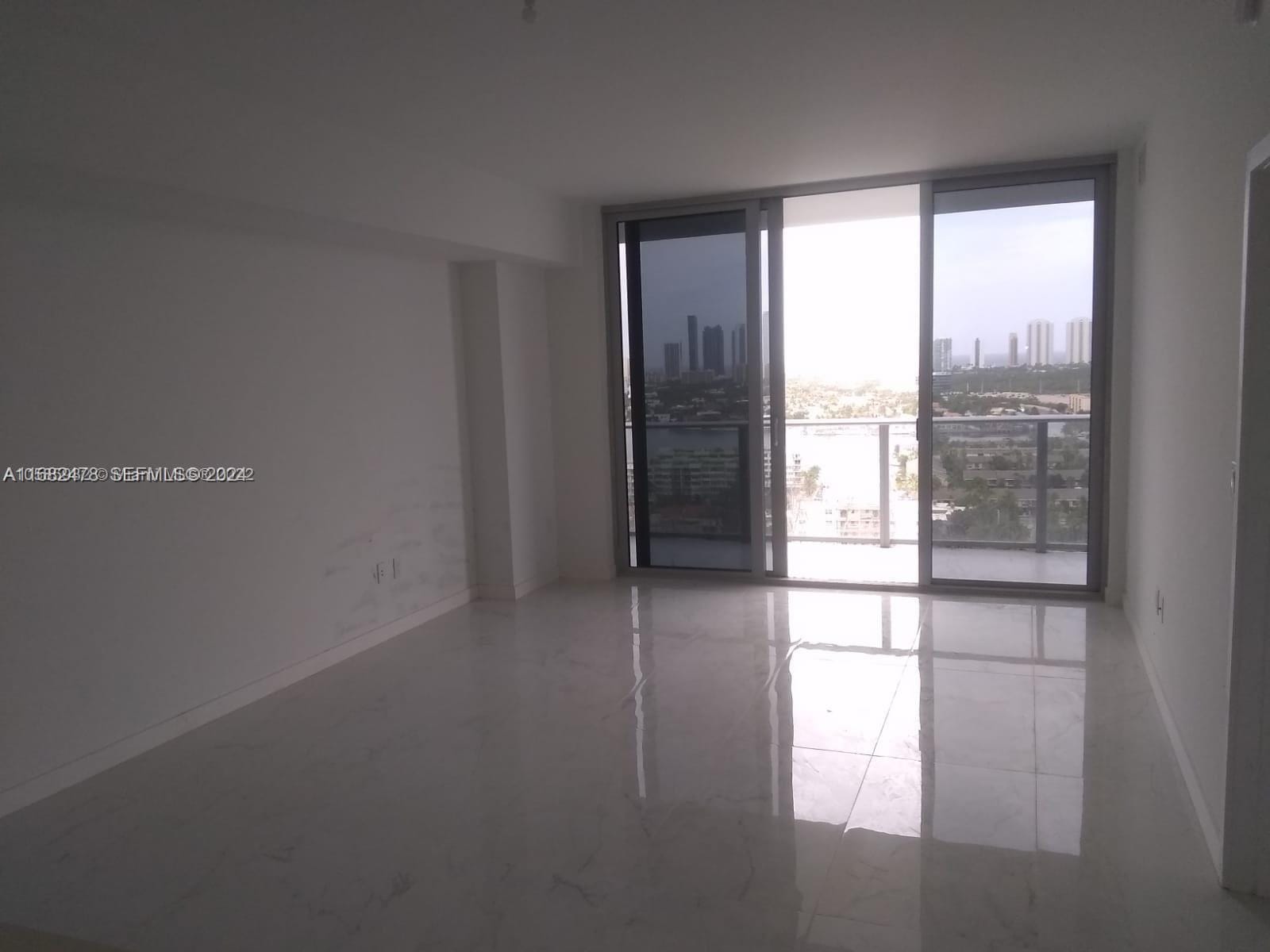 16385 Biscayne Boulevard 2020 — photo 11