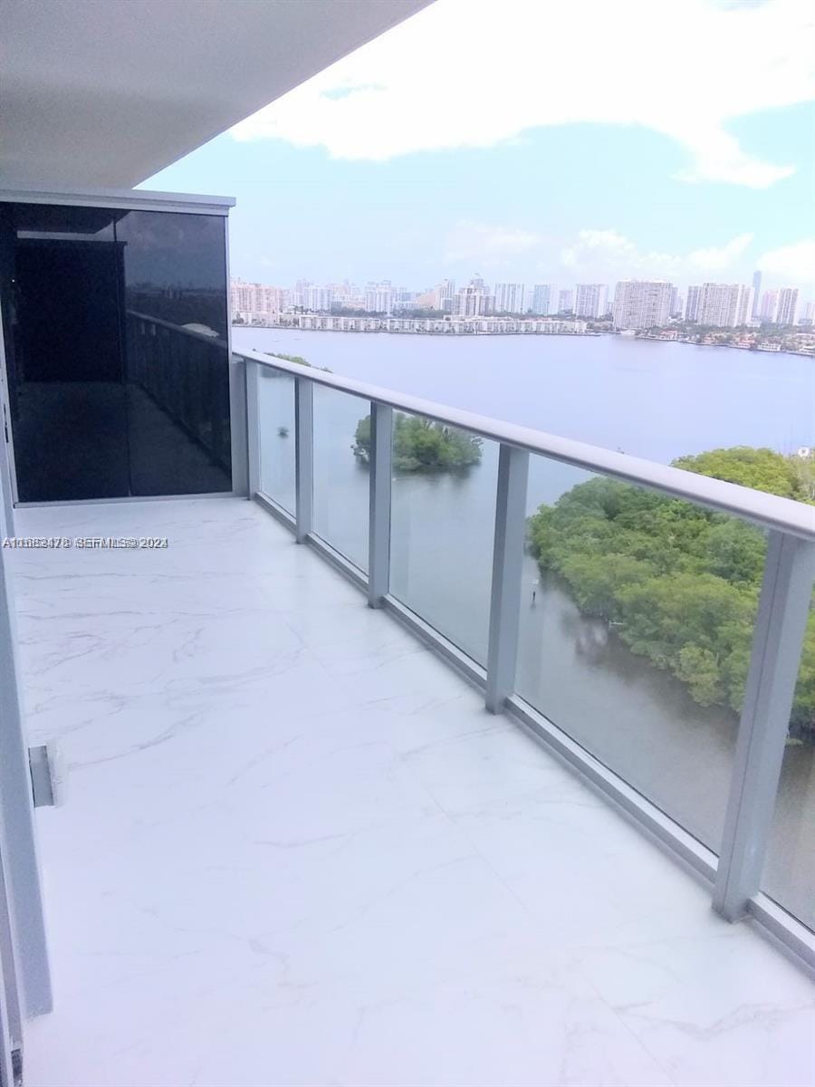16385 Biscayne Boulevard 2020, North Miami Beach, FL 33160 photo 17