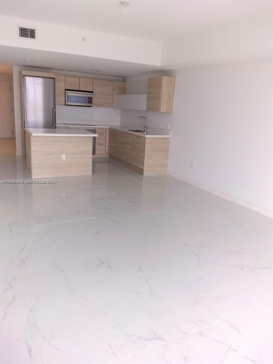 16385 Biscayne Boulevard 2020, North Miami Beach, FL 33160 photo 18