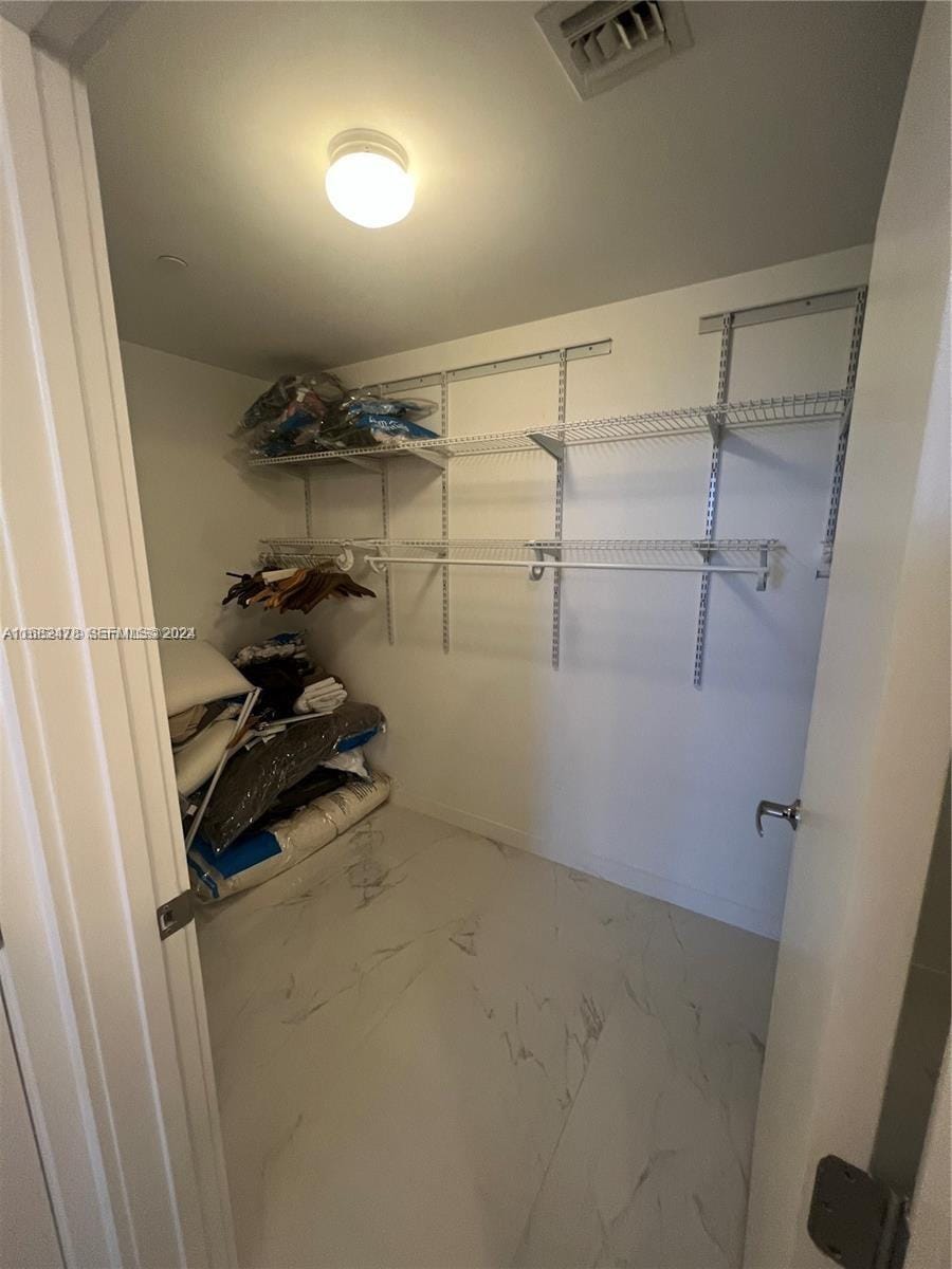 16385 Biscayne Boulevard 2020 — photo 9