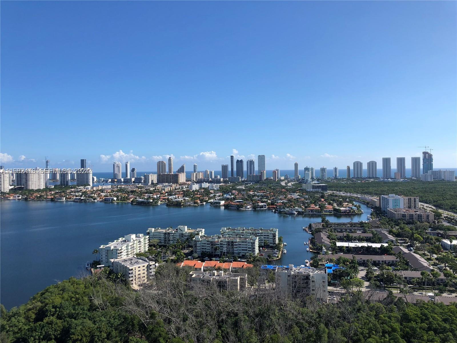 16385 Biscayne Boulevard 2020, North Miami Beach, FL 33160, North Miami Beach