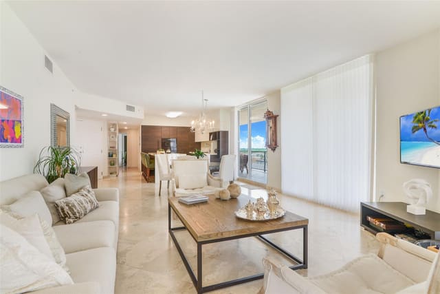 100 S Birch Road 802, sold in Jackson Tower, Fort Lauderdale, FL
