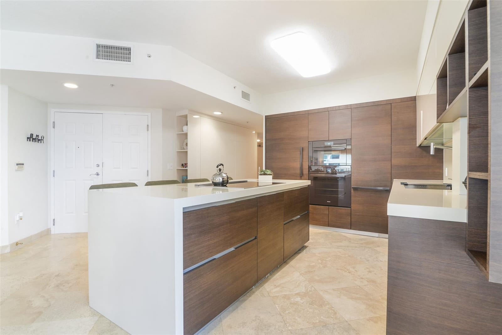 100 S Birch Road 802 — photo 2