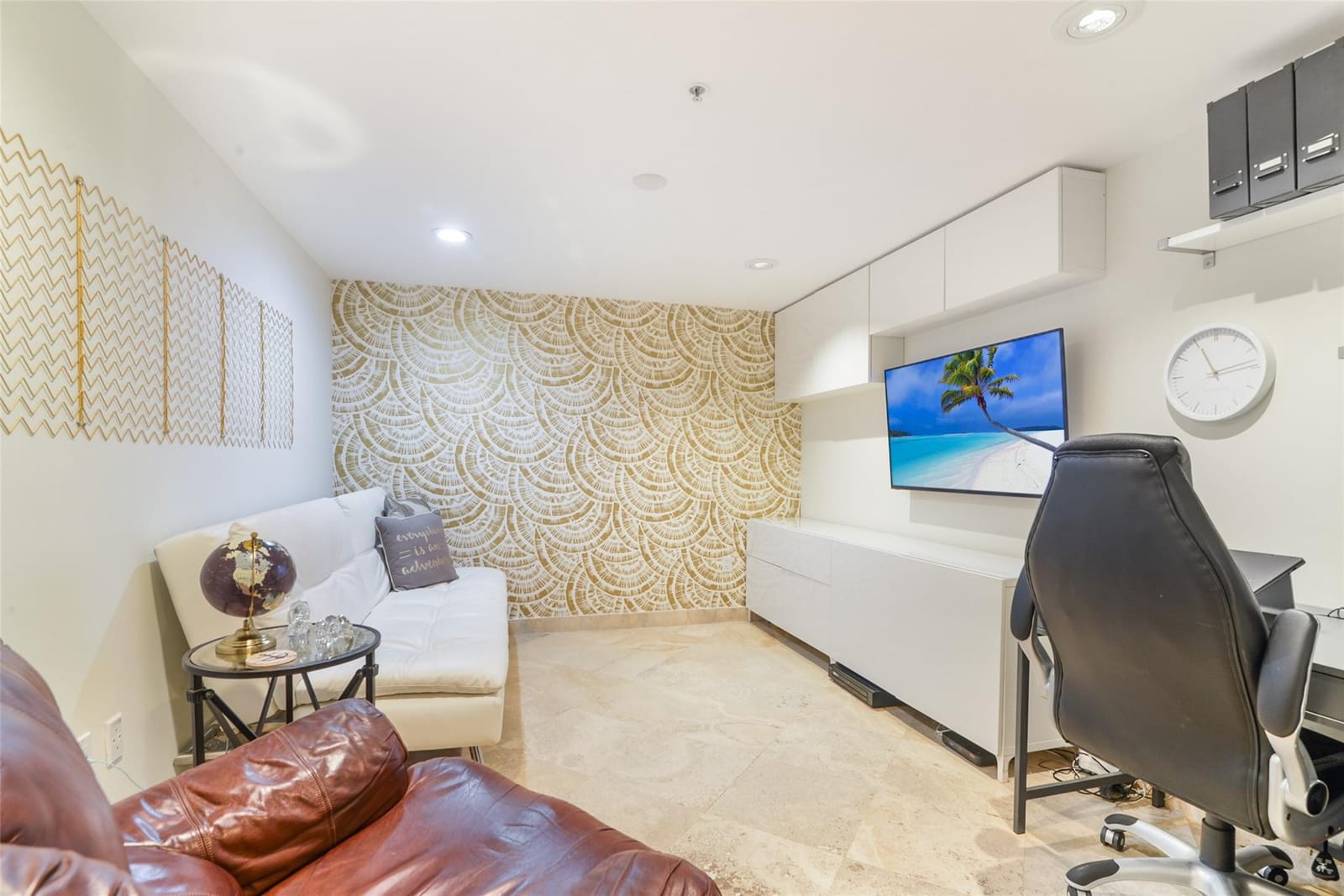 100 S Birch Road 802 — photo 11
