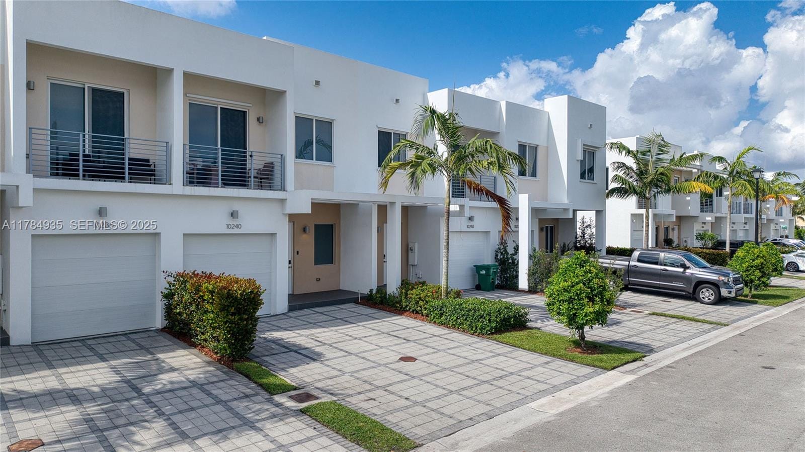 10240 NW 72nd Terrace, Doral, FL 33178 photo 2
