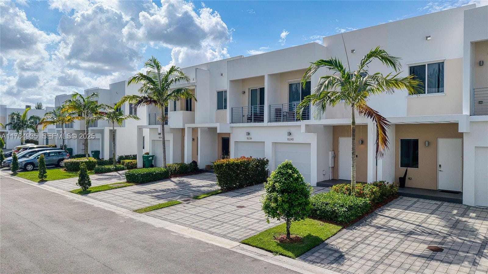 10240 NW 72nd Terrace, Doral, FL 33178 photo 3