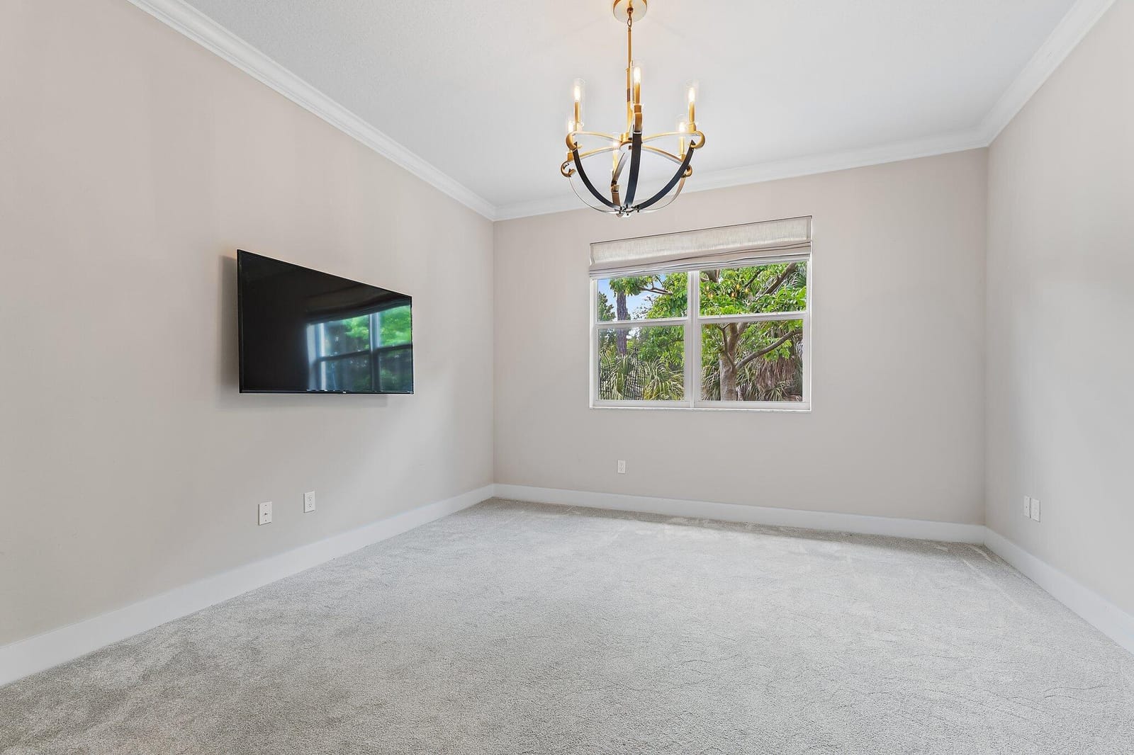 6825 Pointe Of Woods Drive, West Palm Beach, FL 33413 photo 14