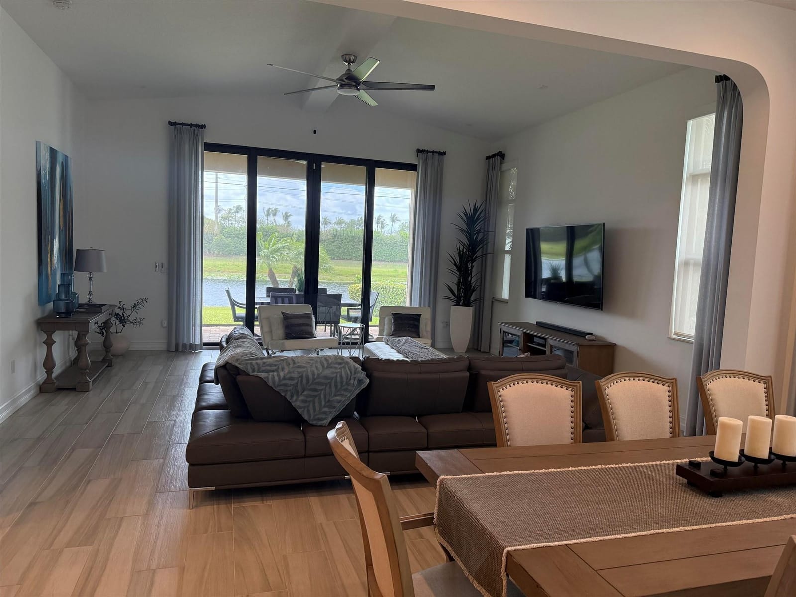 8467 Grand Prix Lane — photo 12