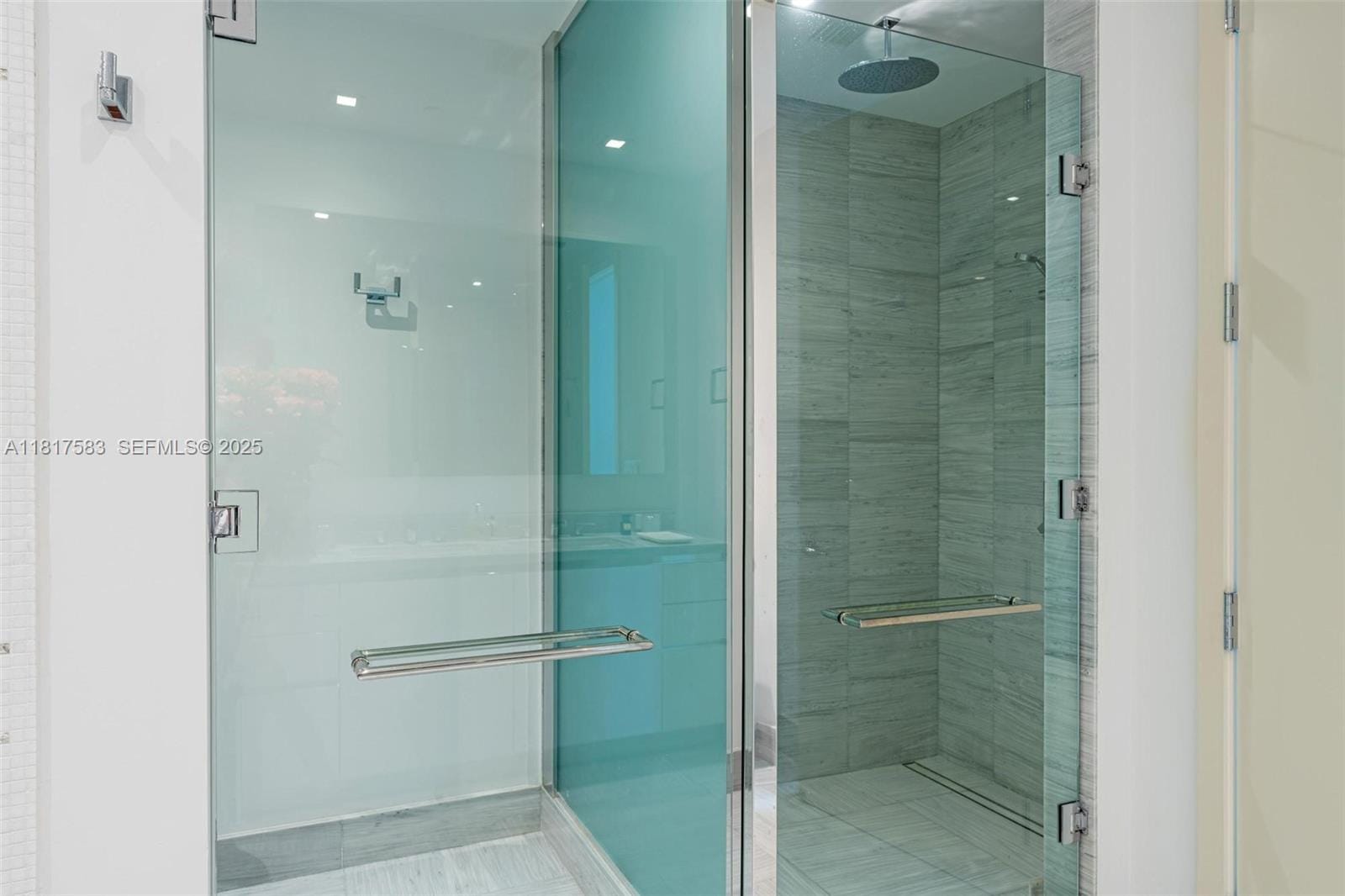 16901 Collins Avenue 902 — photo 11