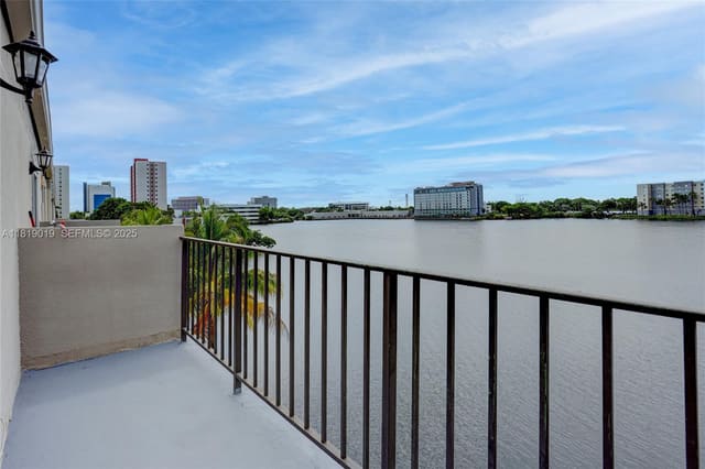 5501 NW 7th Street E408, sold in El Lago Condo, Miami, FL
