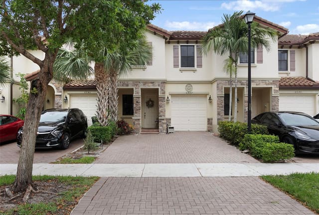 6947 Broadland Way 6947, sold in Ashton Parc, Coconut Creek, FL