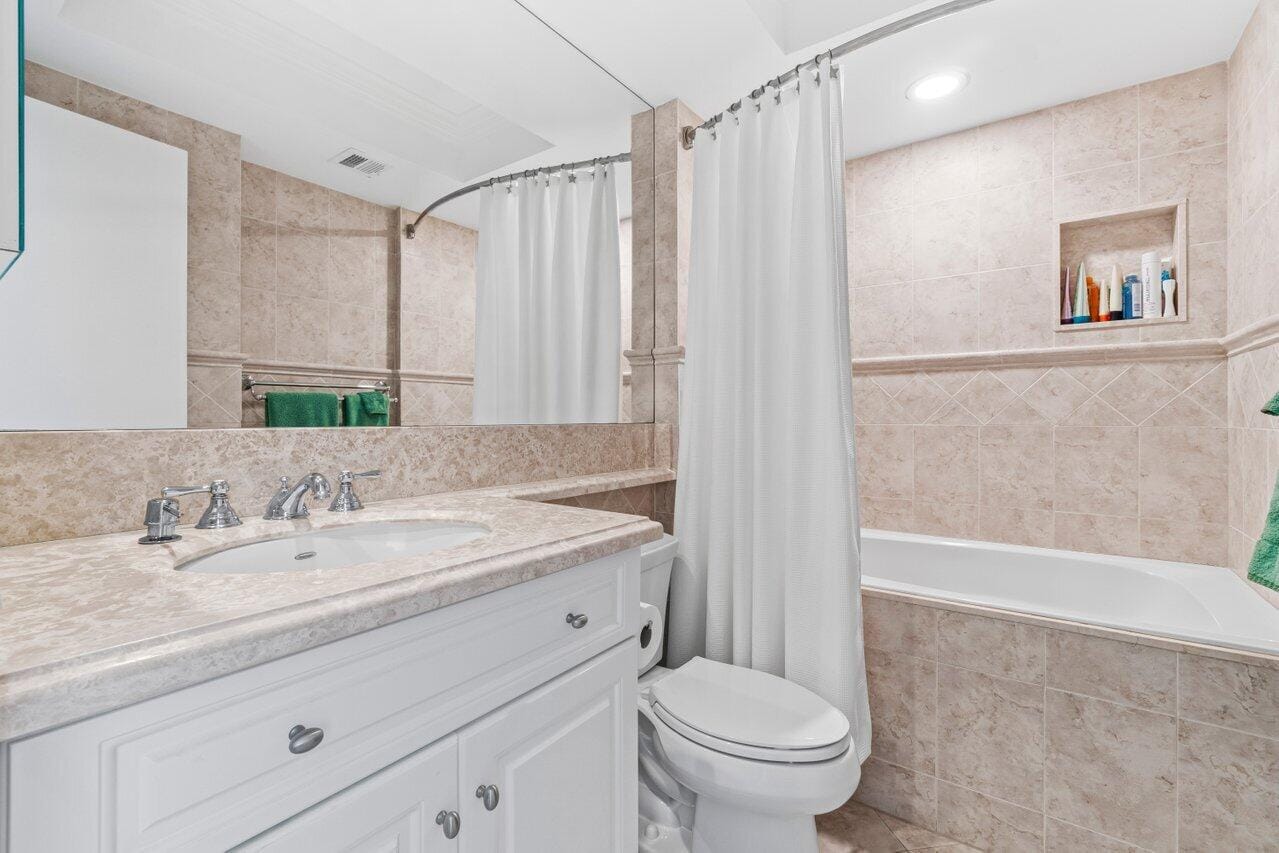 400 Seasage Drive 506, Delray Beach, FL 33483 photo 29