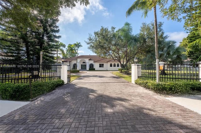 7260 SW 100th Street, sold in Flagler Grove Estates, Pinecrest, FL