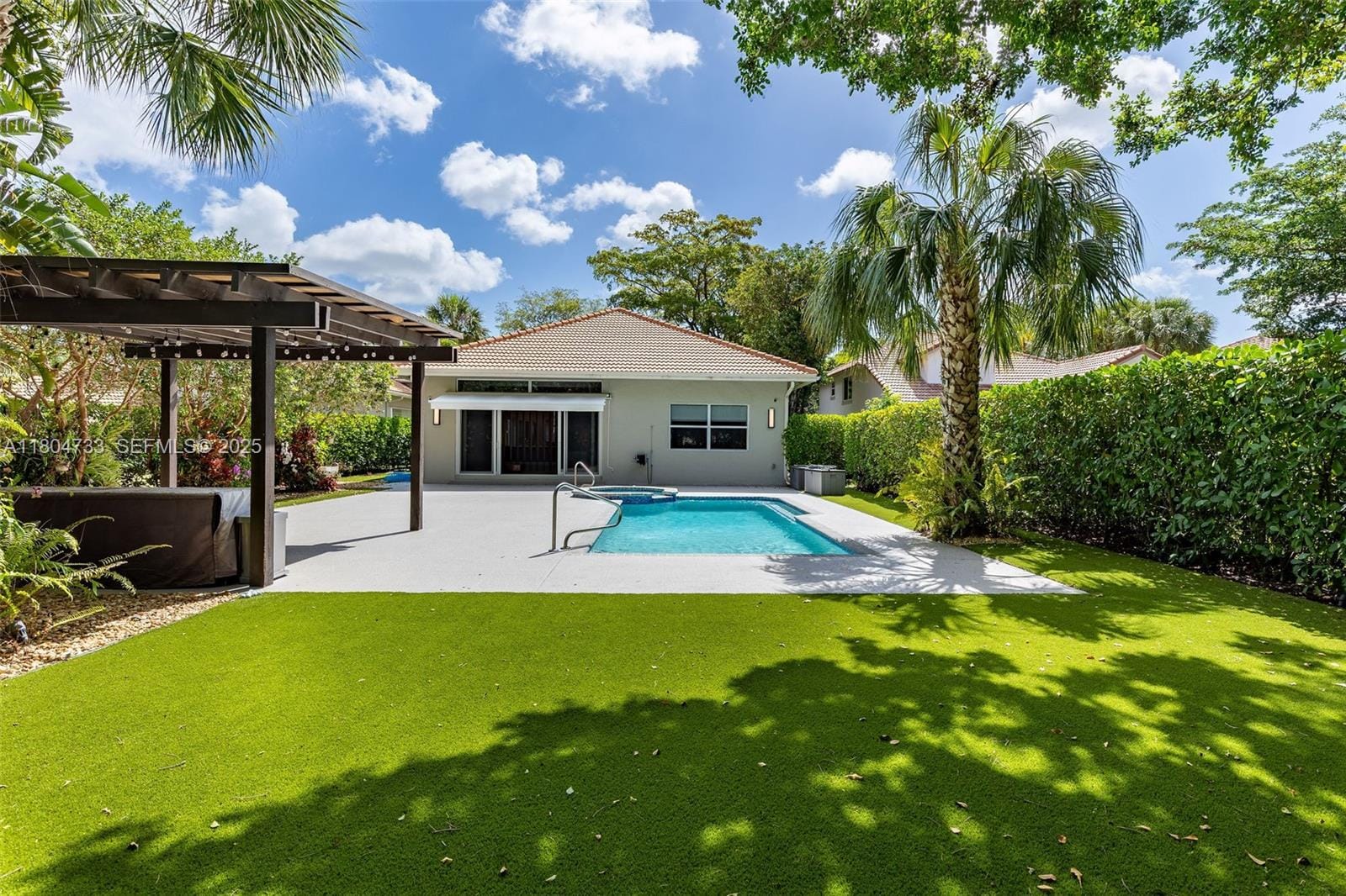 603 Misty Oaks Lane, Pompano Beach, FL 33069