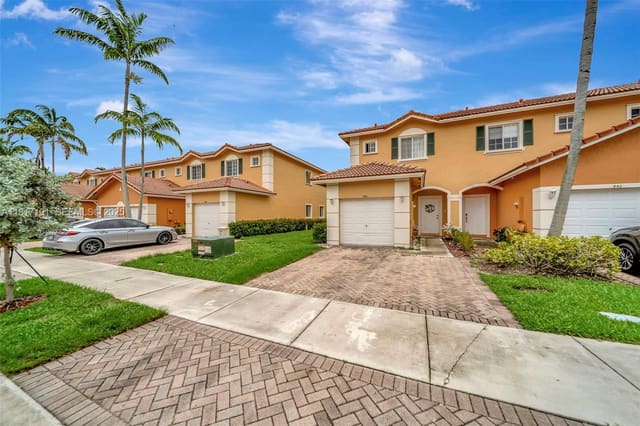 530 Saint Michelle Way, sold in Aztec Plat, Margate, FL