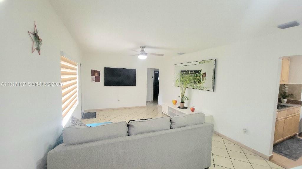 200 W 53rd Terrace, Hialeah, FL 33012 photo 3