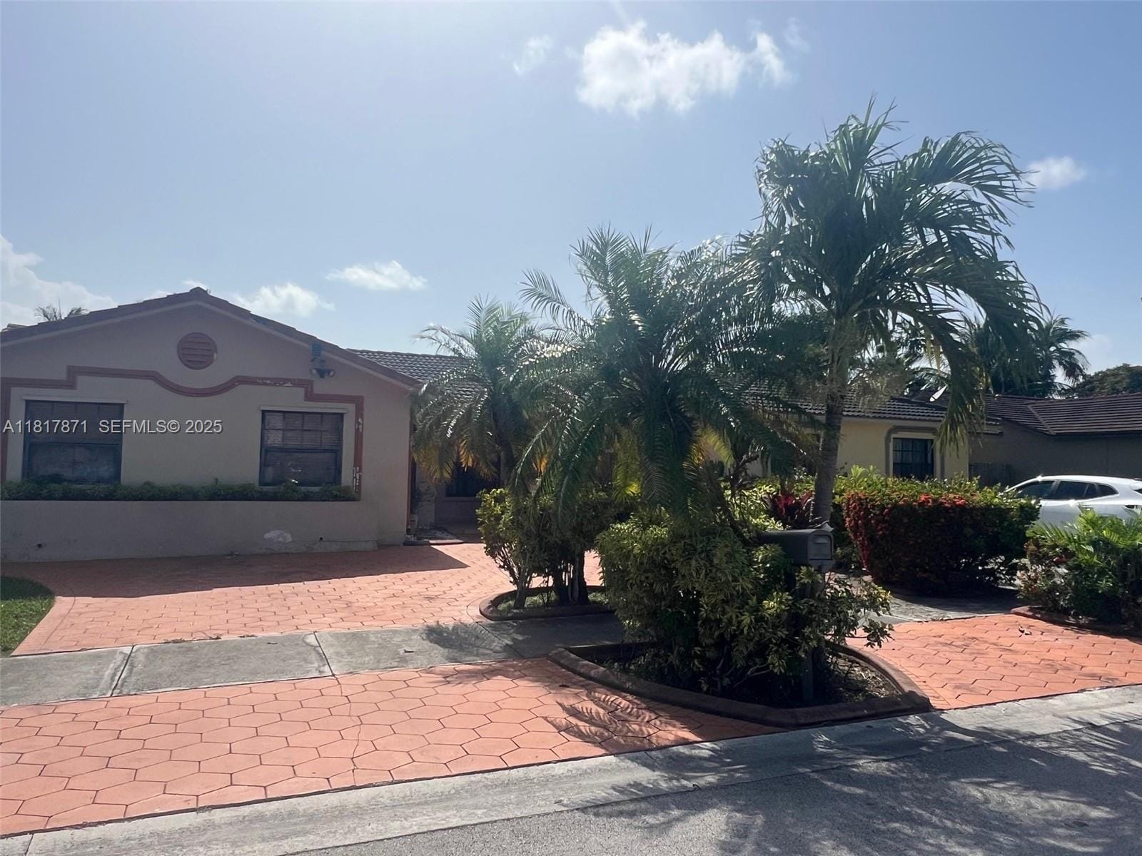 1112 SW 138th Place, Miami, FL 33184