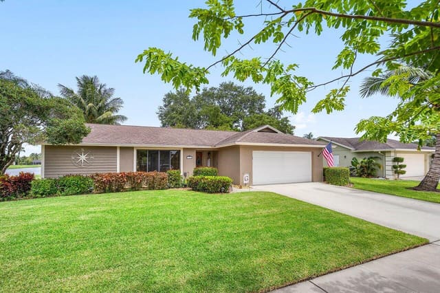 129 Parkwood Drive, Royal Palm Beach, FL 33411
