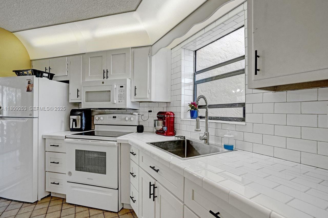 6555 W Broward Boulevard 412, Plantation, FL 33317 photo 11