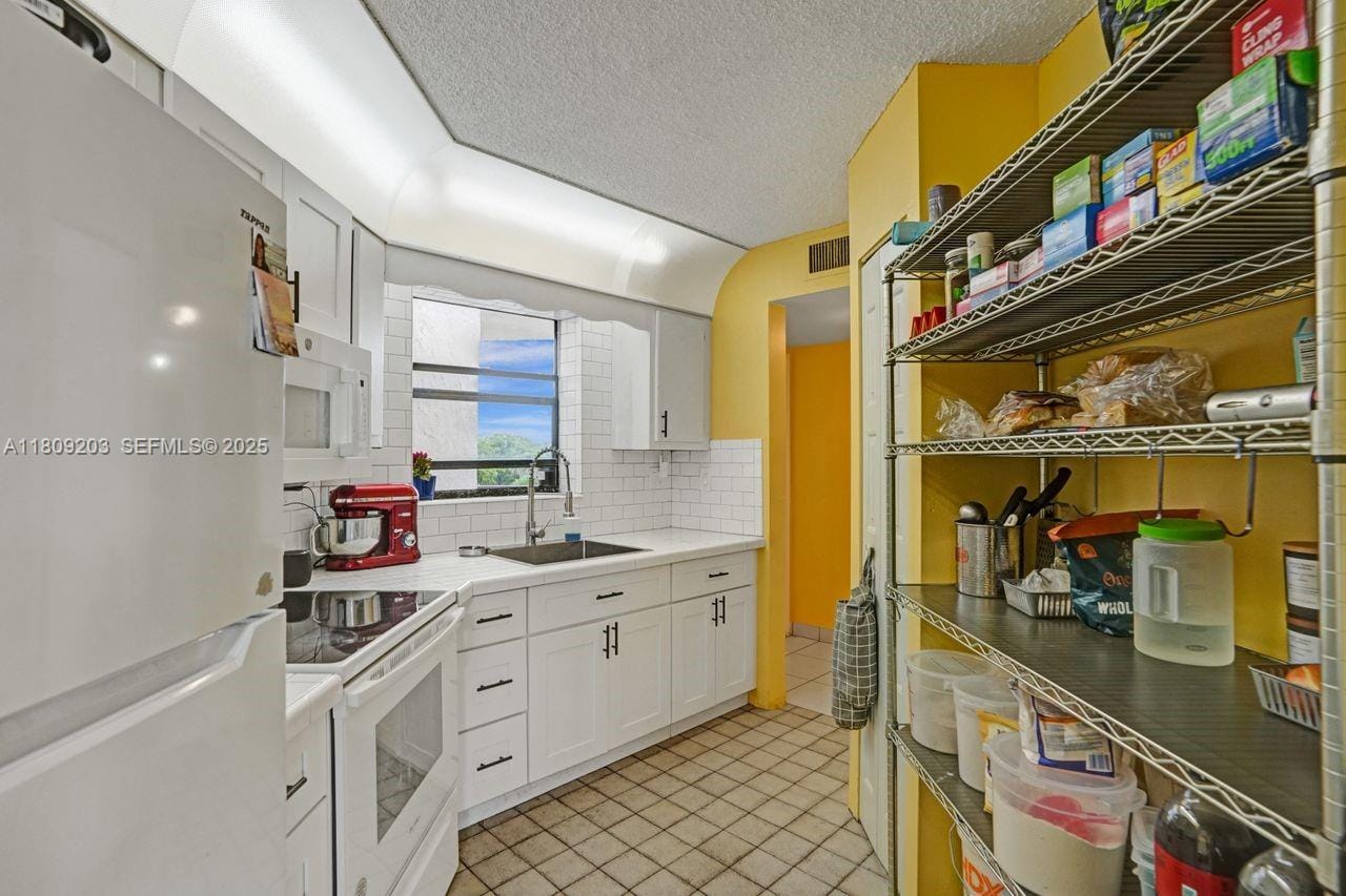 6555 W Broward Boulevard 412, Plantation, FL 33317 photo 14