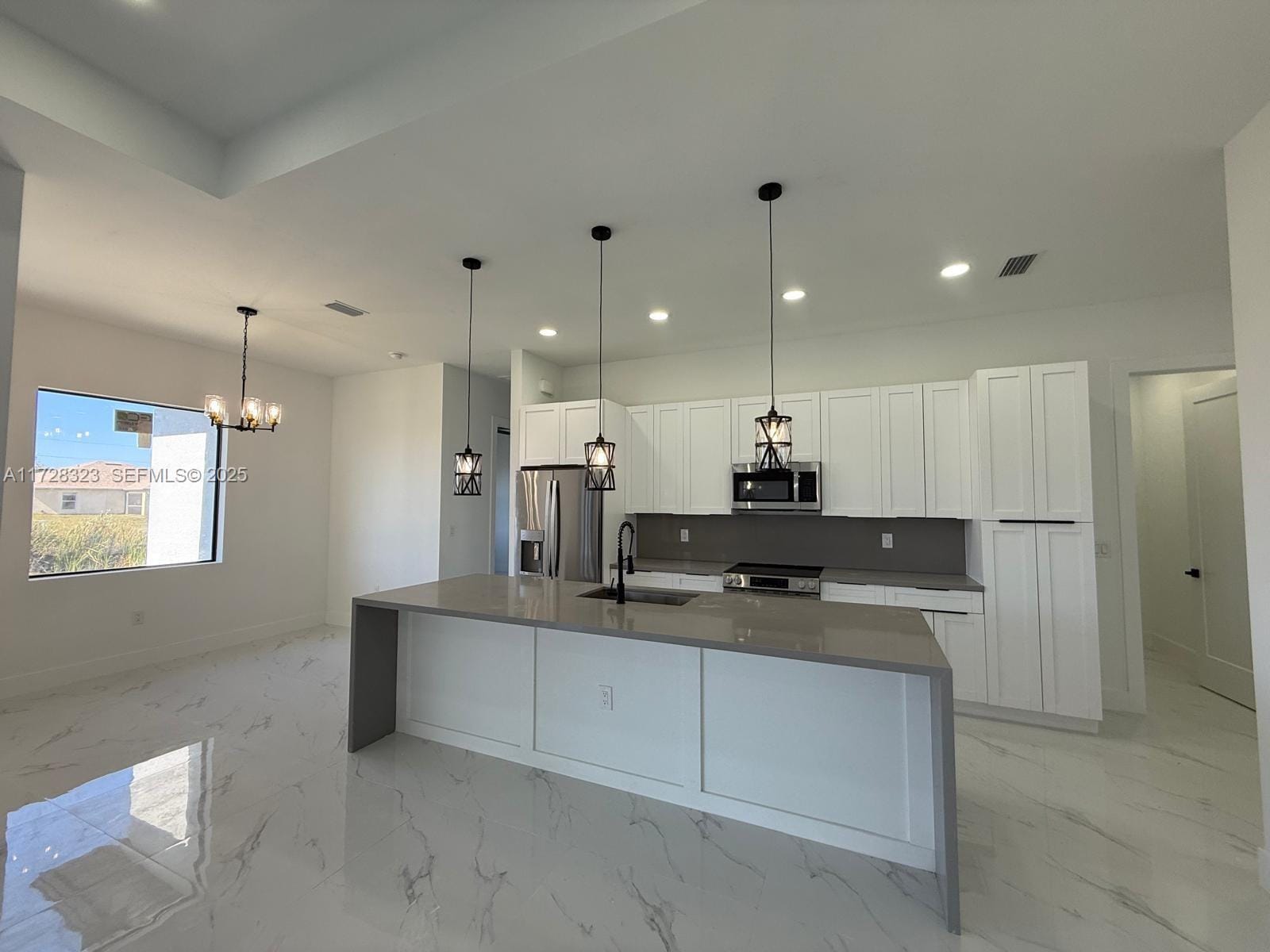1320 NE 14th Avenue — photo 8