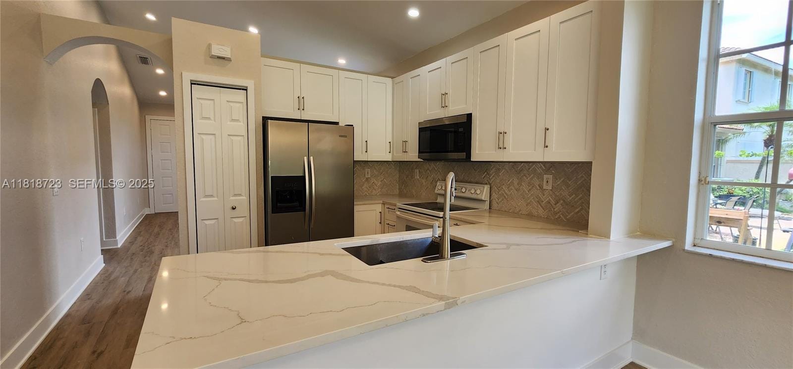 1707 NW 78th Way, Pembroke Pines, FL 33024 photo 4