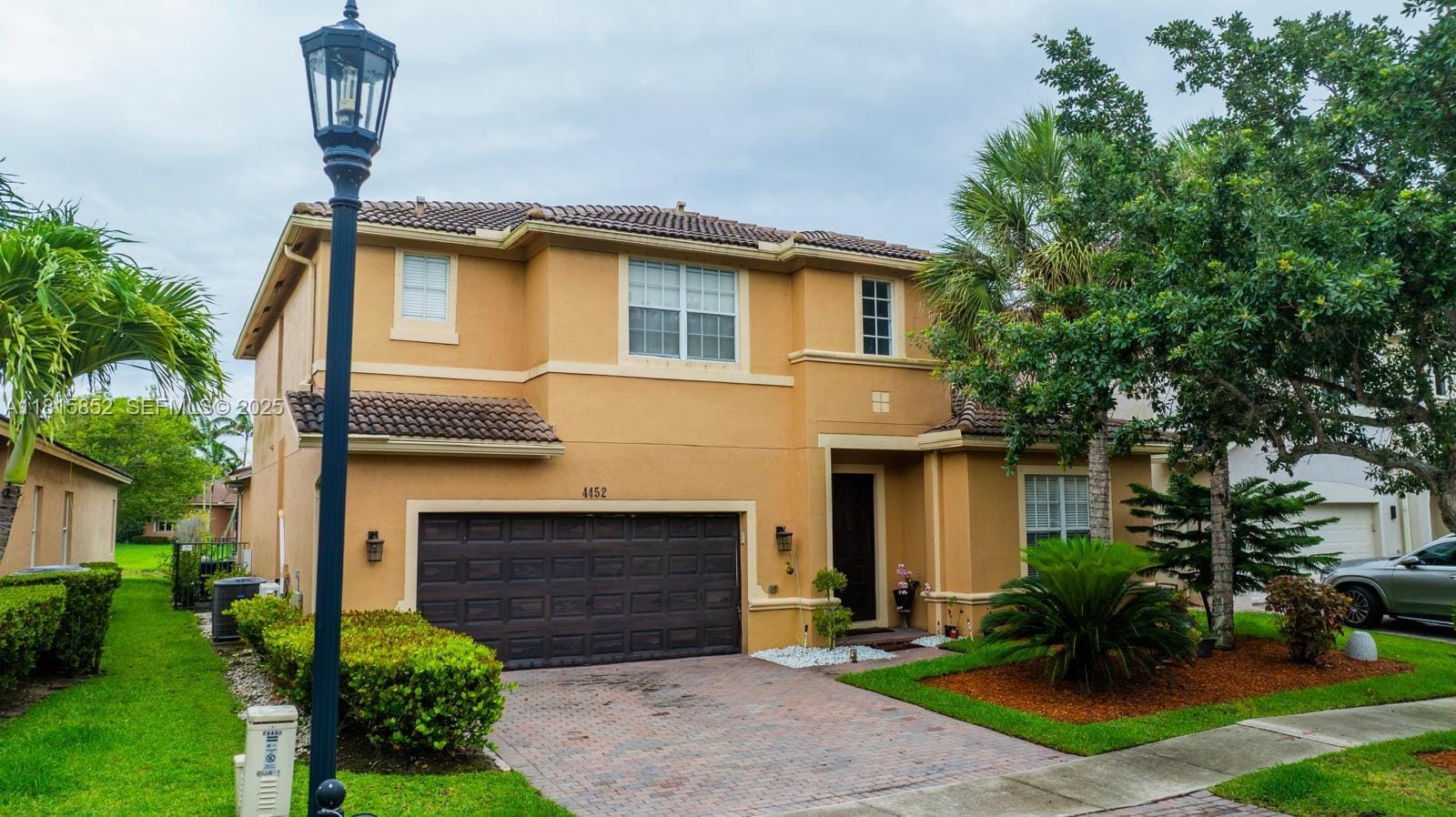 4452 Rainbow Avenue, Weston, FL 33332
