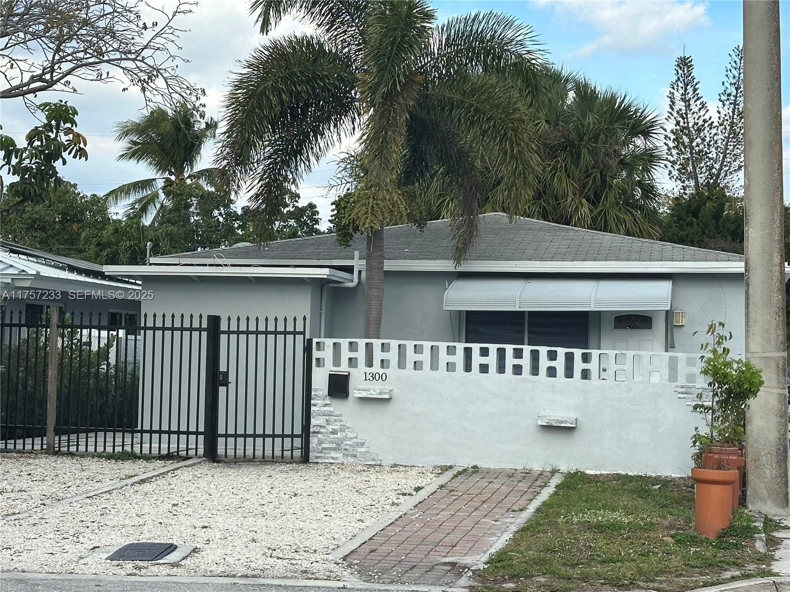 1300 NW 7th Terrace, Fort Lauderdale, FL 33311 photo 17