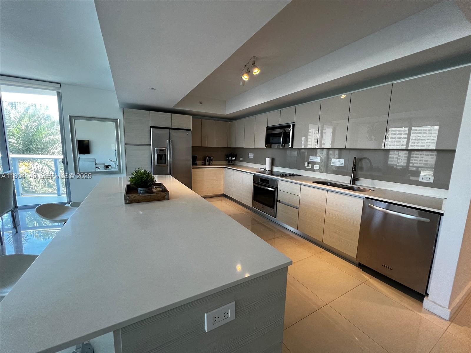 2600 E Hallandale Beach Boulevard T401, Hallandale Beach, FL 33009