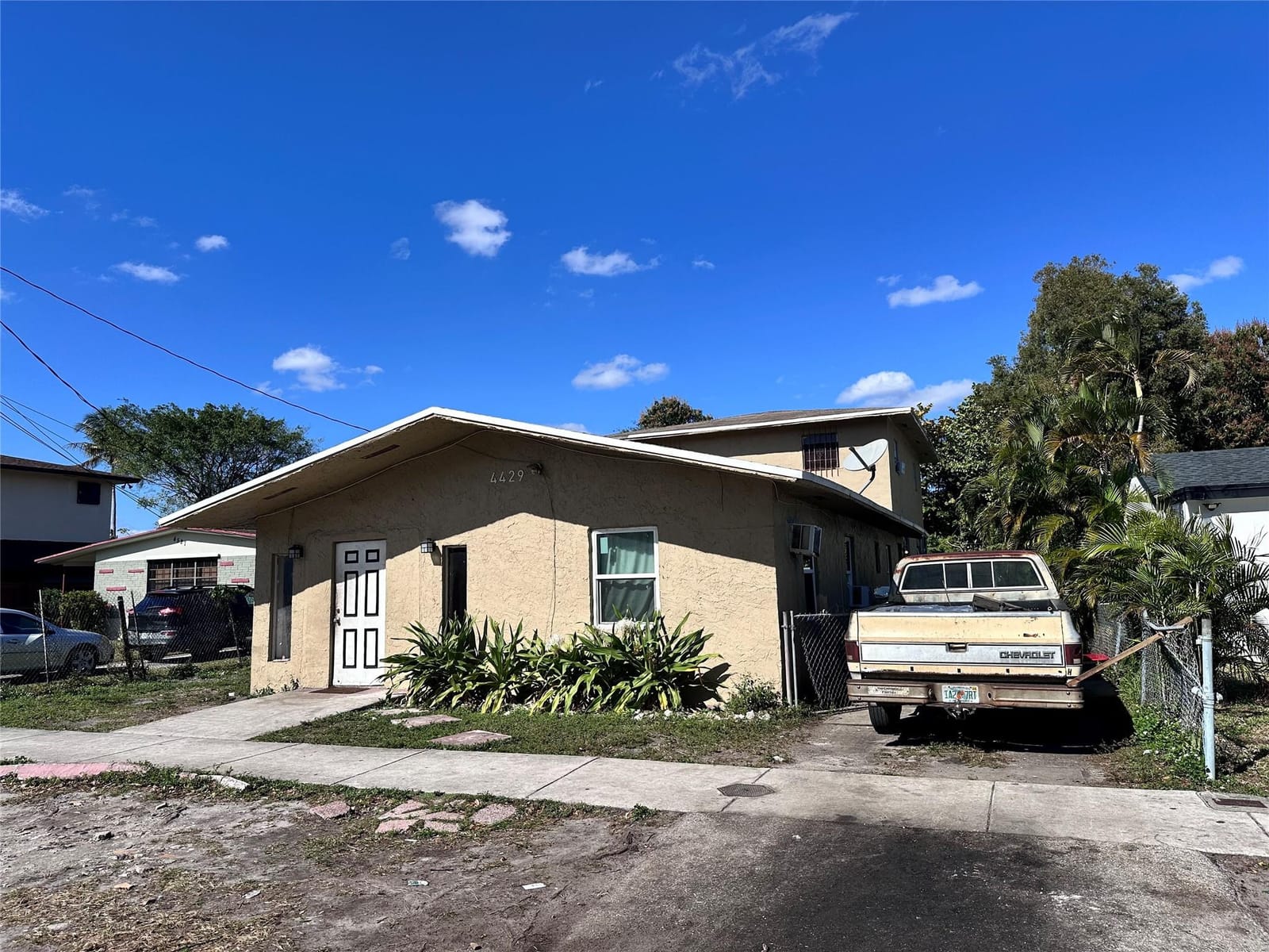 4429 SW 21st Street — photo 4