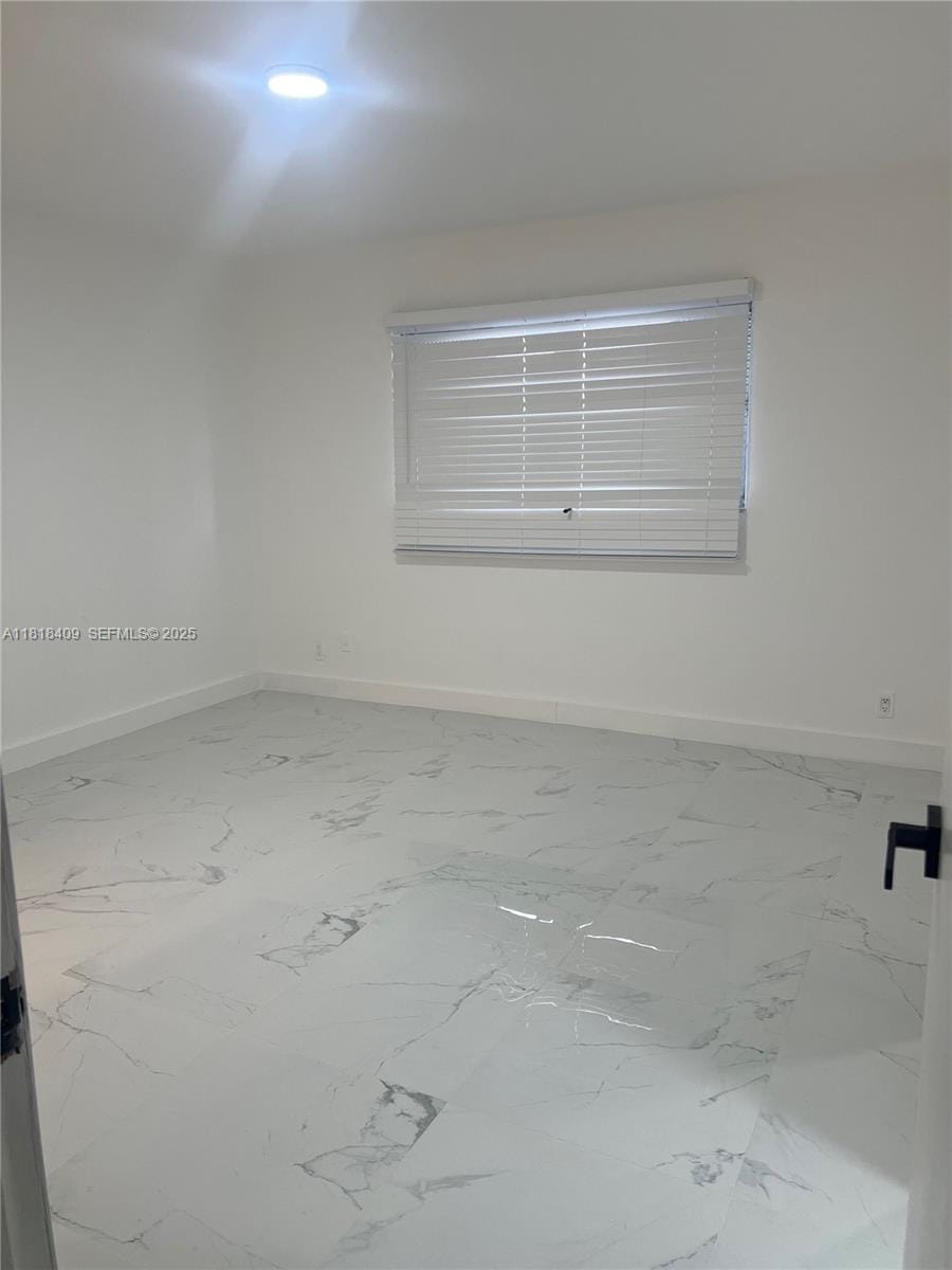 1818 Rodman Street 2D — photo 8