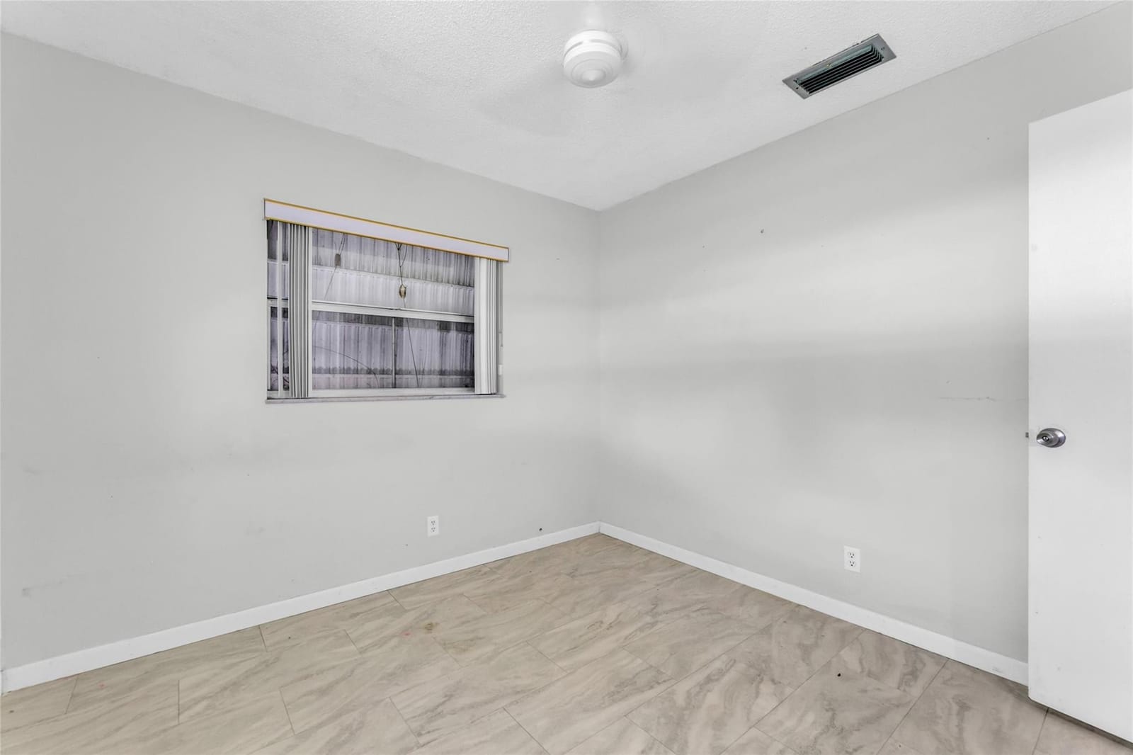 436 SW Natura Avenue, Deerfield Beach, FL 33441 photo 16