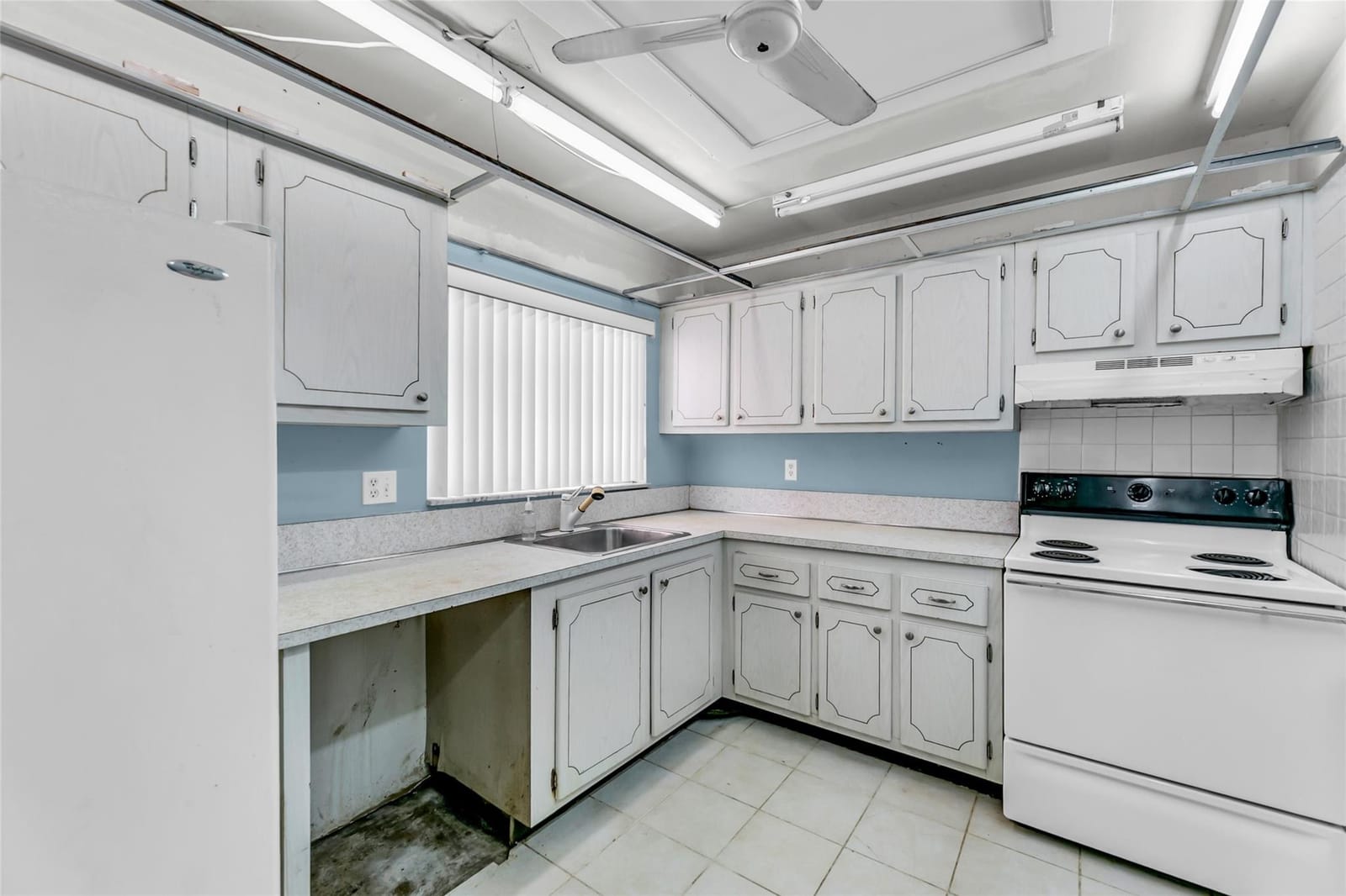 436 SW Natura Avenue, Deerfield Beach, FL 33441 photo 22