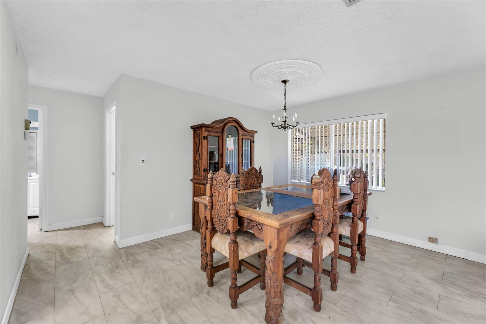 436 SW Natura Avenue — photo 4
