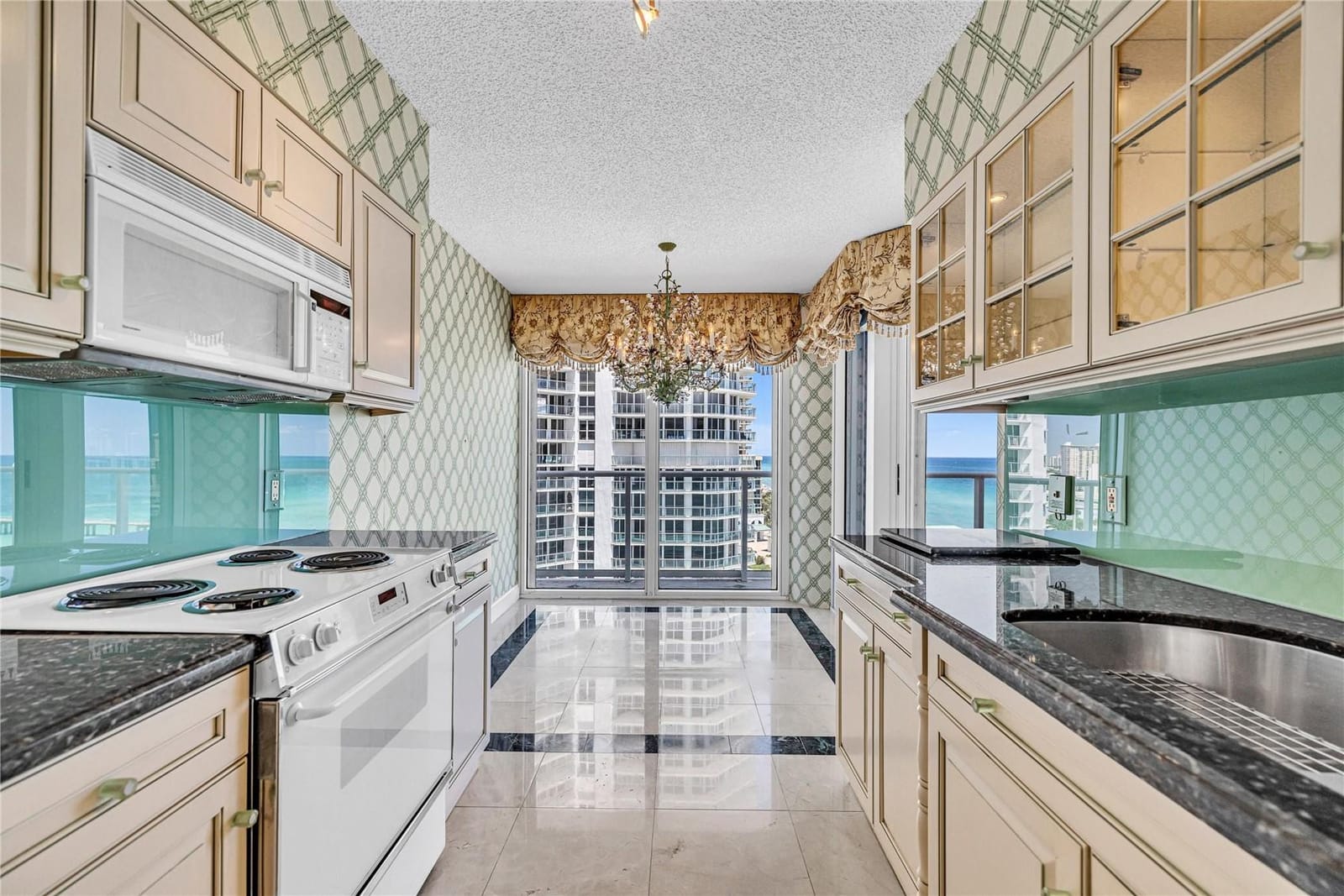 16445 Collins Avenue 1026, Sunny Isles Beach, FL 33160 photo 4