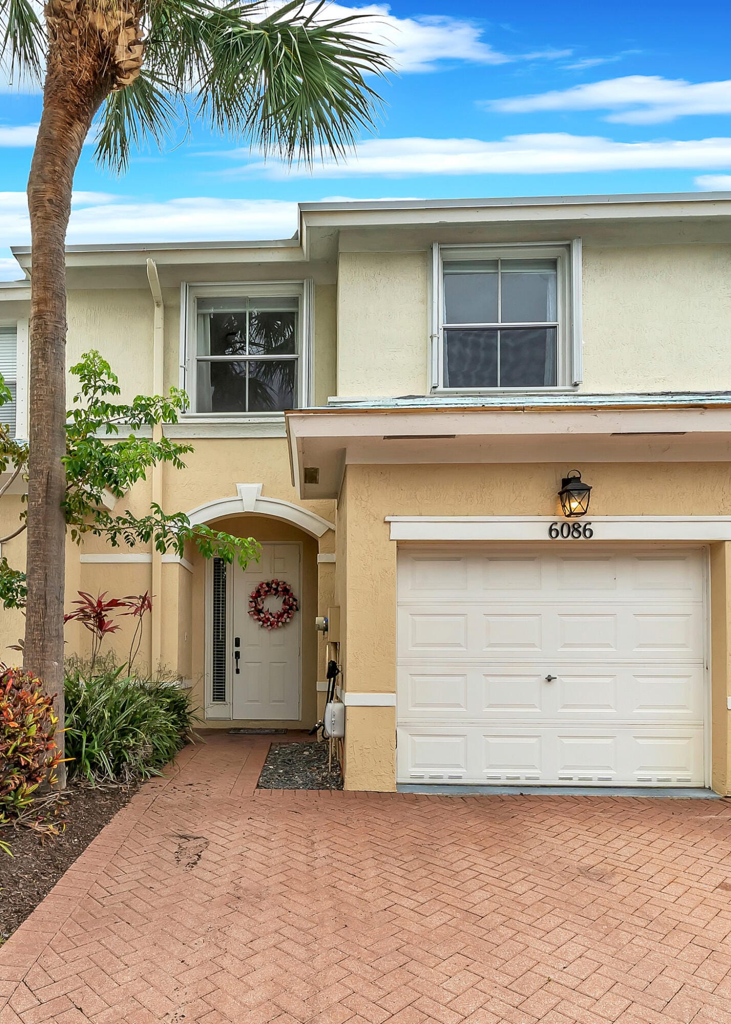 6086 Seminole Gardens Circle, Riviera Beach, FL 33418 photo 2