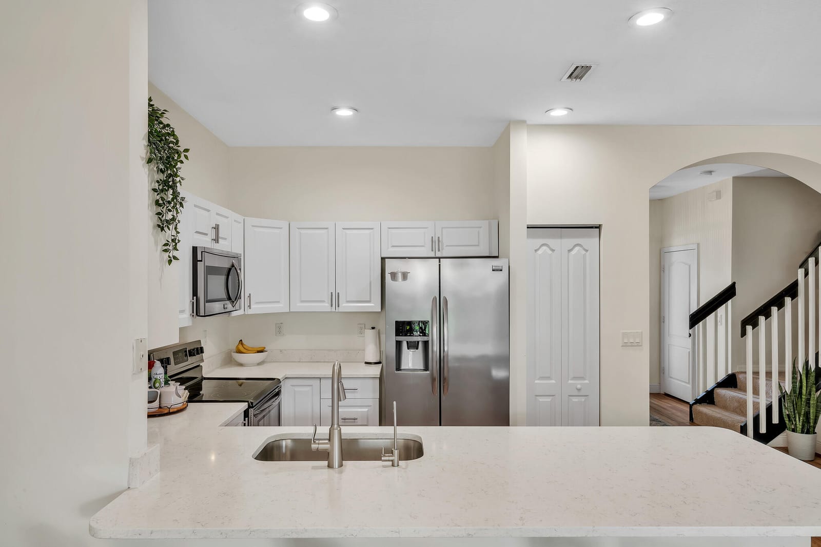6086 Seminole Gardens Circle, Riviera Beach, FL 33418 photo 13