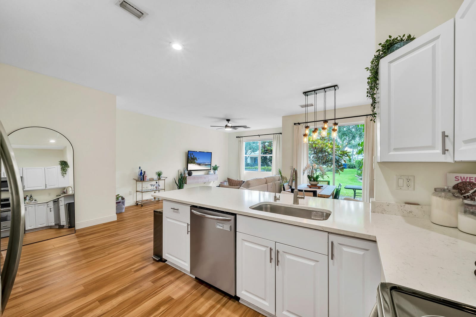 6086 Seminole Gardens Circle, Riviera Beach, FL 33418 photo 15
