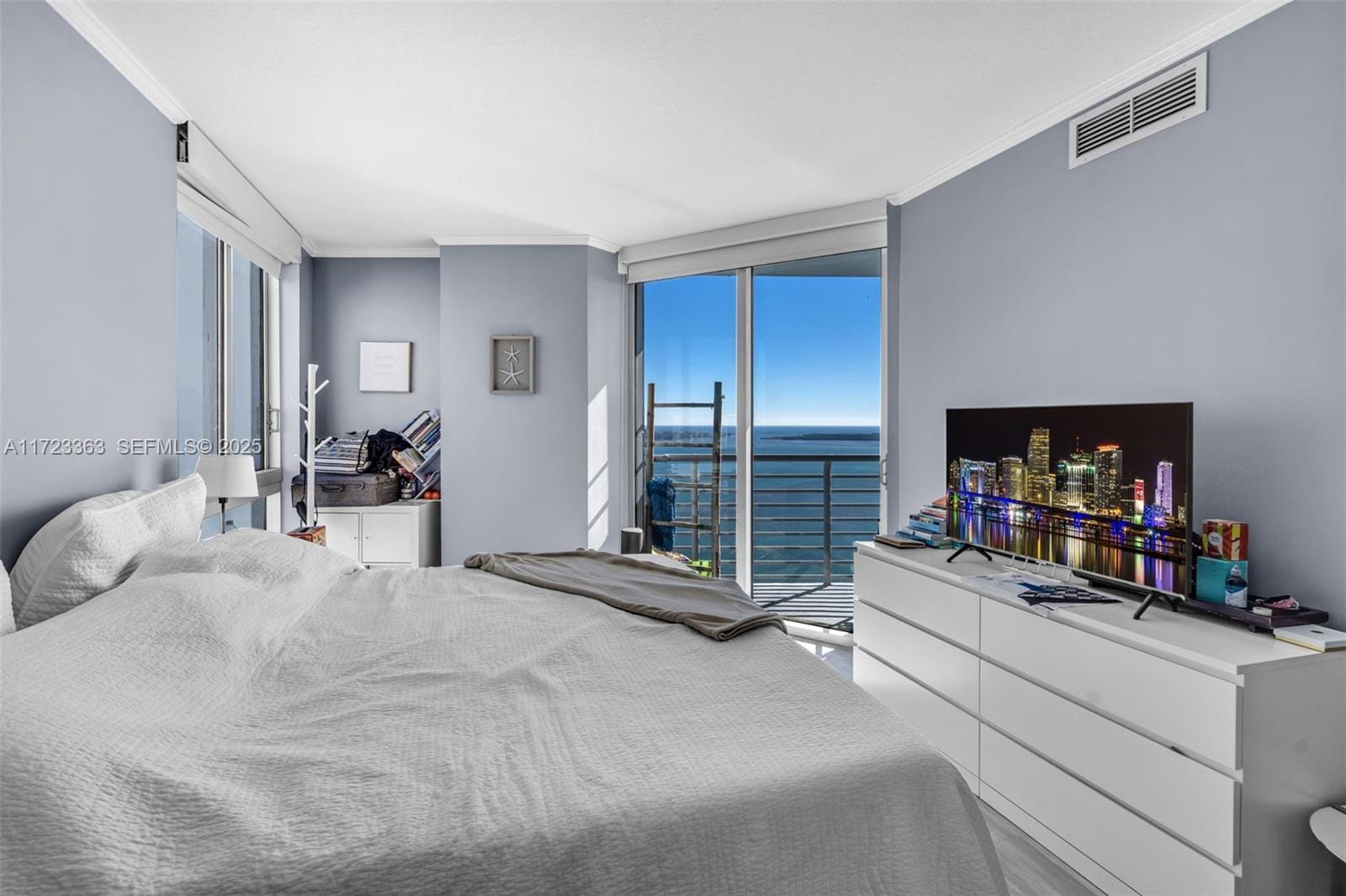 325 S Biscayne Boulevard 3726, Miami, FL 33131 photo 19
