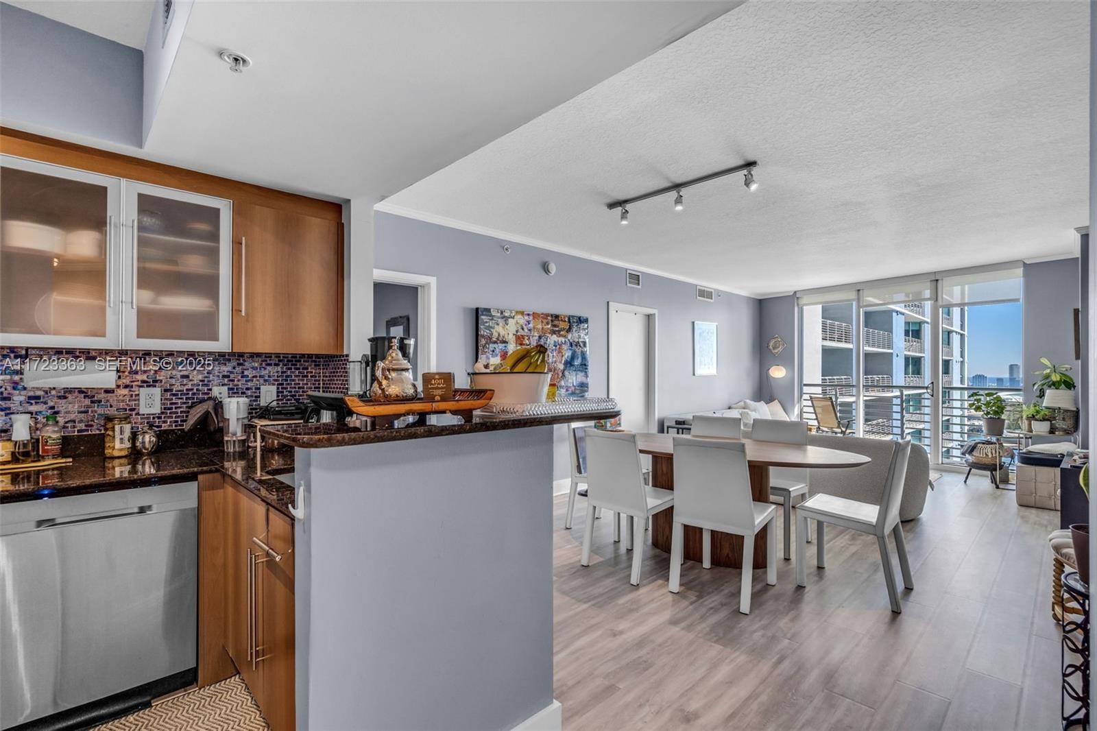 325 S Biscayne Boulevard 3726 — photo 3