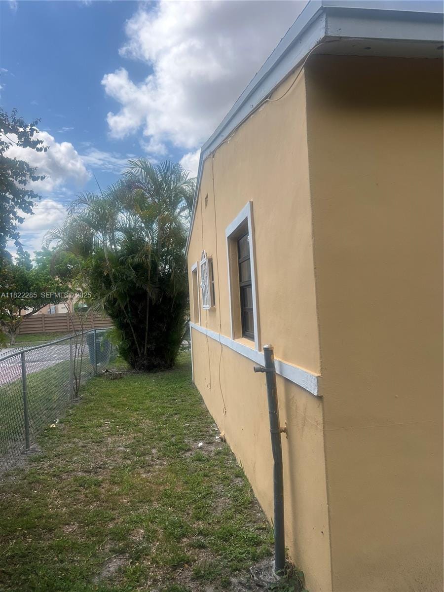 821 NW 183rd Drive, Miami Gardens, FL 33169 photo 2