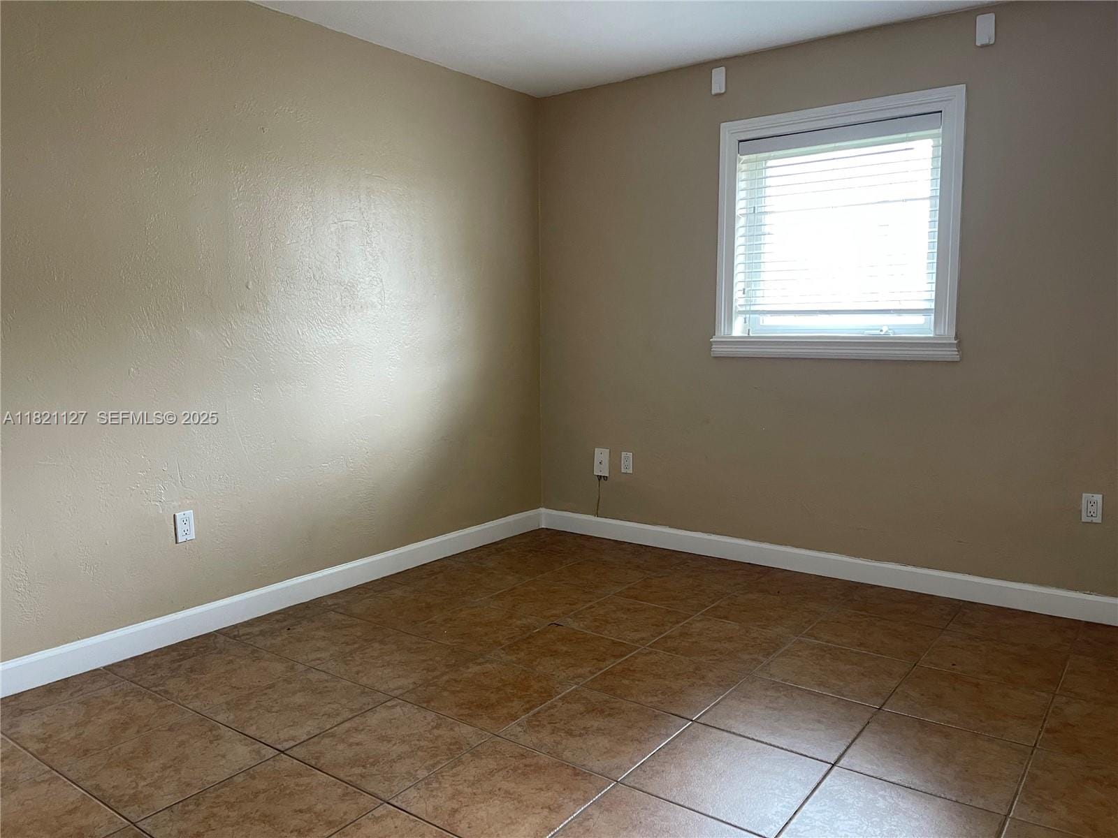 8603 SW 68th Court 27 — photo 6
