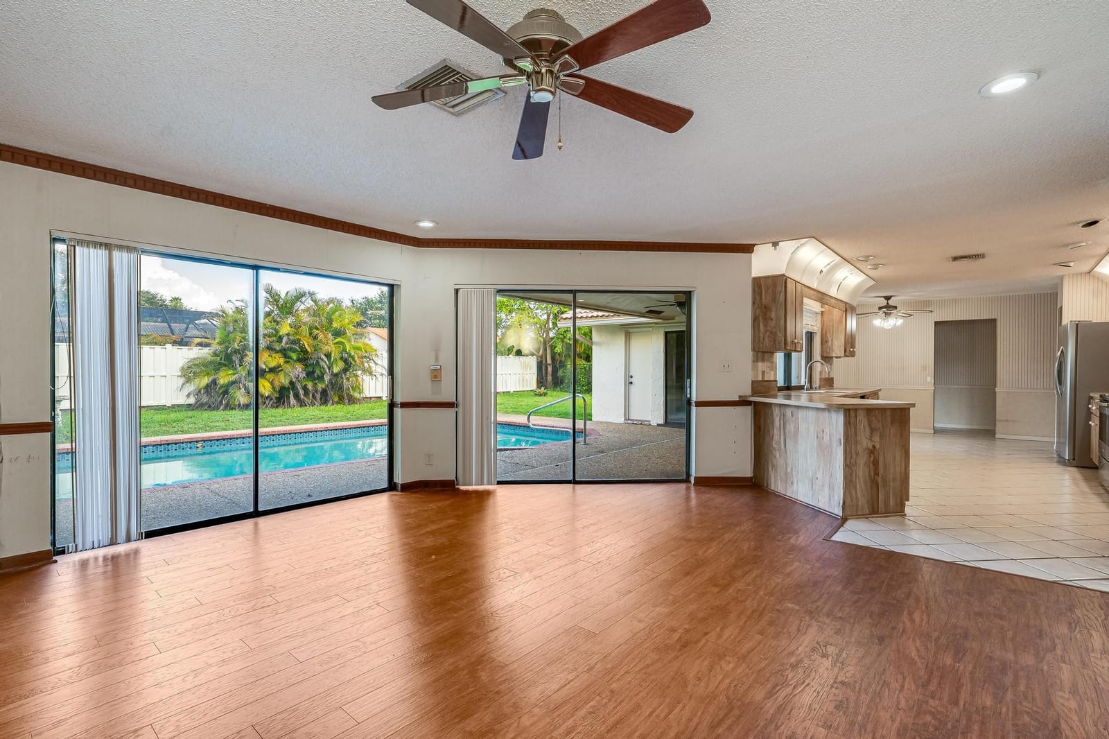 648 NW 100th Lane — photo 12